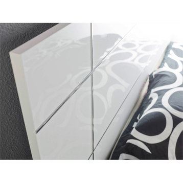 Star International Furniture Vivente Icon Plastic Queen Bed in White/Chrome