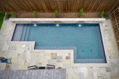 This is an example of a modern pool in Dallas.