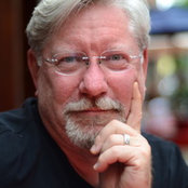 Bob Dean's photo