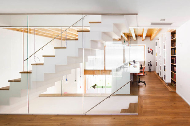 Современный Лестница by Cotacero Taller Arquitectura