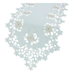 Xia Home Fashions - Daisy Divine 15"x54" Table Runner - Table Runners