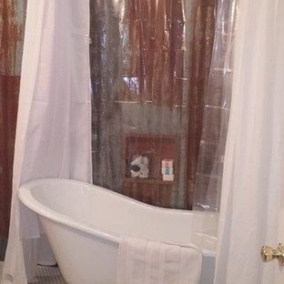 Bathroom - mid-sized country master mosaic tile mosaic tile floor bathroom idea in Portland with red walls