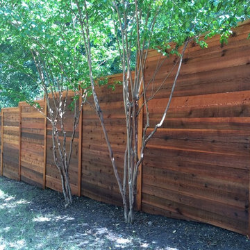 8'H Horizontal Cedar Privacy Fence w/Cap & Trim, stained