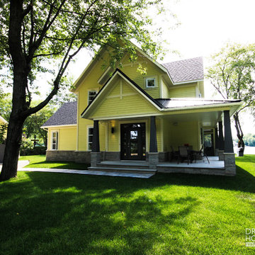 Lakefront Country Cottage FarmHouse #3926 By Drummond House Plans