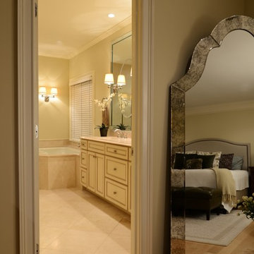 Traditional Master Bathroom