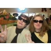 Sharon Leonards foto