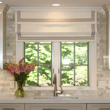 Modern Family Room & Kitchen
