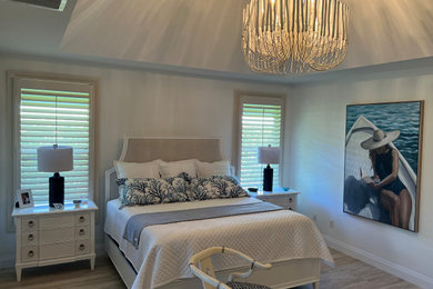 Bedroom - bedroom idea in Miami