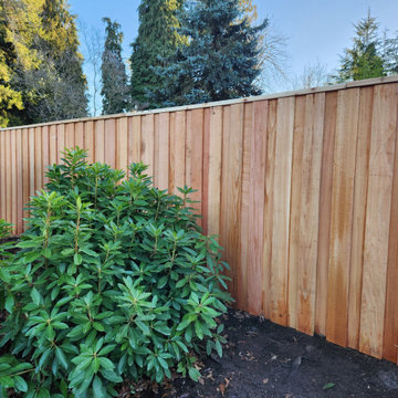 Privacy fence overlapped with clear cedar with metal post
