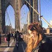 Clara Lemus's photo
