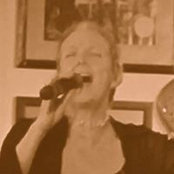 Deanna Dubbins foto