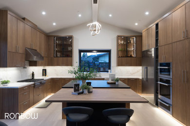 Example of a minimalist kitchen design in San Francisco
