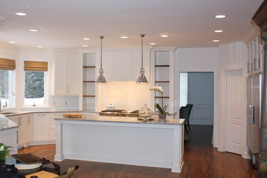 Inspiration for a timeless kitchen remodel in New York