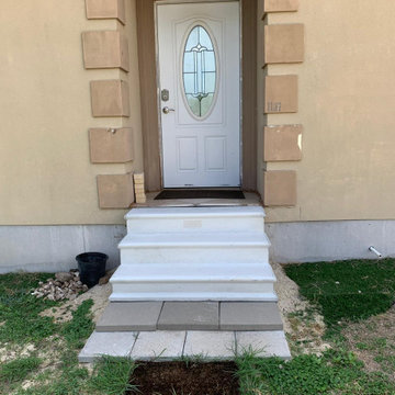 Exterior. Frente de la casa
