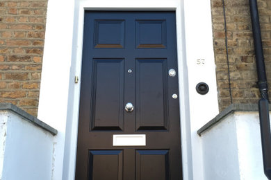 Photo of a traditional entrance in Surrey.