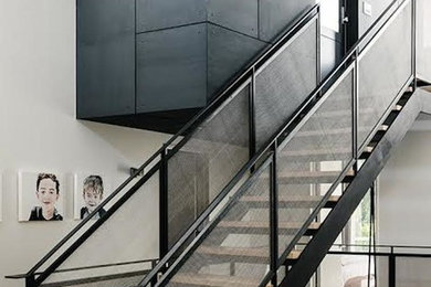 Example of a minimalist staircase design in San Francisco
