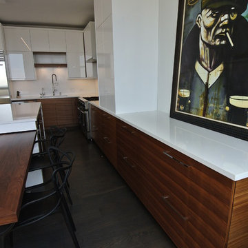 Custom Kitchen with High Grade Plastic Finished Cabinets