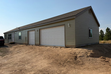 Large attached three-car garage photo in Boise