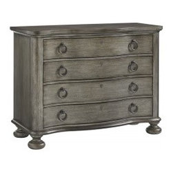 Sandy Ridge Bachelors Chest - Dressers