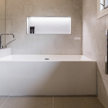 Lighting Play in a Master Bath