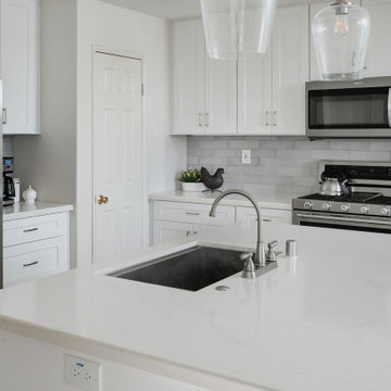 Bright, Open Kitchen with Better Flow in Valencia