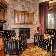 Living Room / Sitting Room/