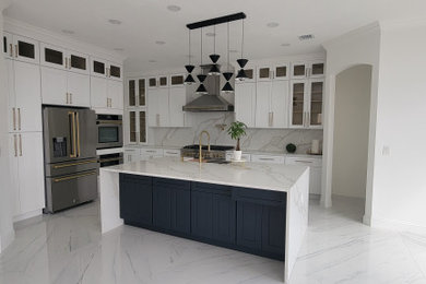 Minimalist kitchen photo in Miami