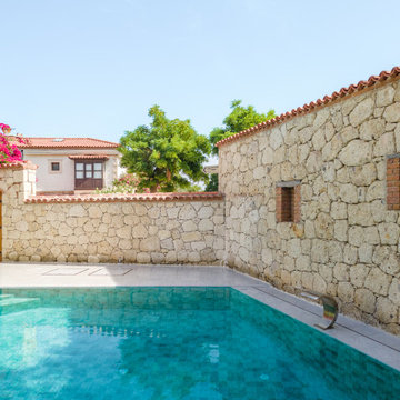 Sukabumi Porcelain Tiles - Cesme,Izmir Villa