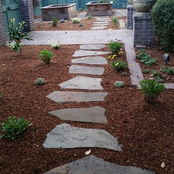 A traditional craftsman home gets a planting make over