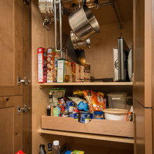 Pantry/Laundry