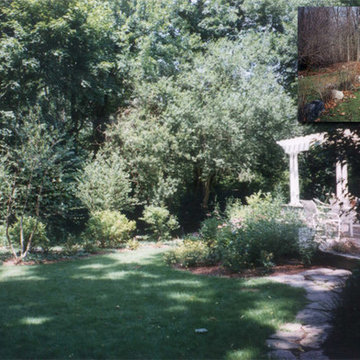 The planting bed visually expands the property to the adjacent open space. Nati