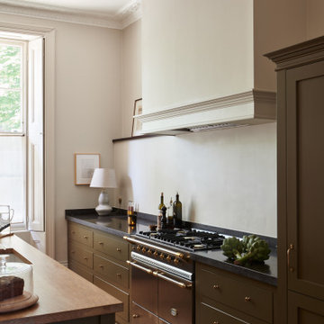 The Regent's Park Kitchen by deVOL