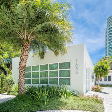 Contemporary Convenient Commute, 1 Block from Brickell