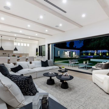 Tampa Ave, Tarzana