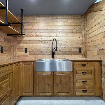 Rustic Cabin Kitchen with Farmhouse Sink | Lake Wales, FL