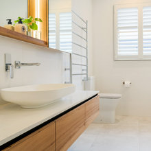 QUINNS BATHROOM