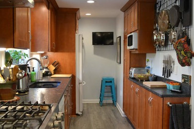Example of a kitchen design in Bridgeport