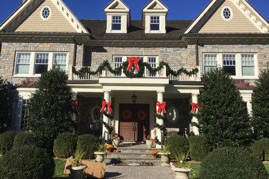 Inspiration for a timeless exterior home remodel in New York