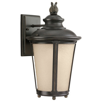 1 Light Medium Outdoor Wall Lantern in Traditional Style - 9 inches wide by