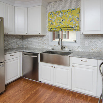 Super White Quartzite with Calcatta Gold Tile