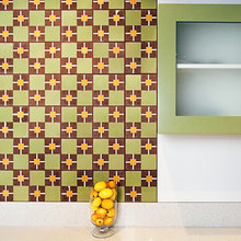 TILE & GROUT