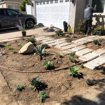 Culver City Frontyard Drycreek- no irrigation