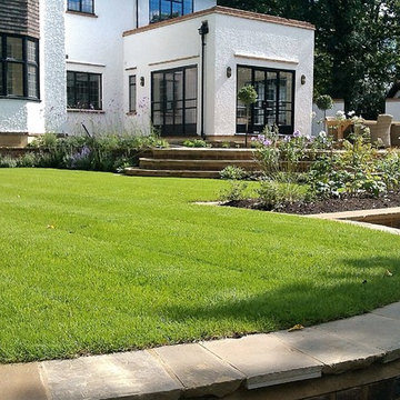 Arts and Craft house and garden