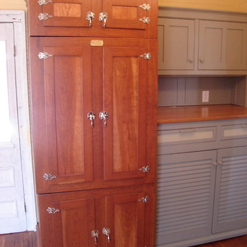 Unfitted Refrigerator / Ice box