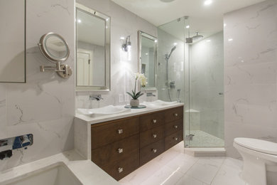 Example of a trendy bathroom design in Toronto