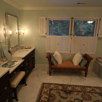 Traditional Masterbath