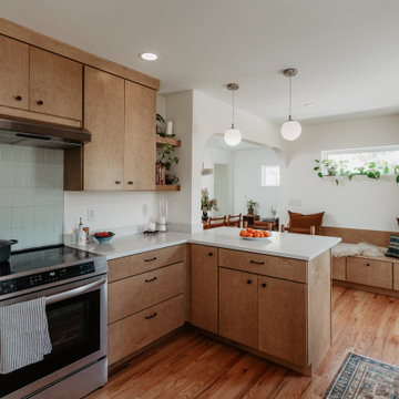 Midcentury Modest Kitchen