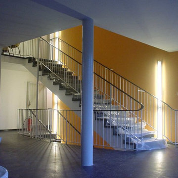 GRUNDMODERNISIERUNG STUDIENHAUS FARB- UND LICHTGESTALTUNG