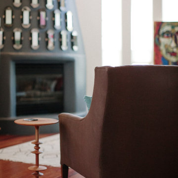 Art lovers living room