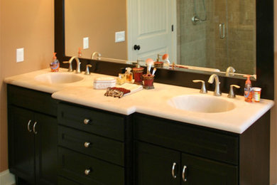 Bathroom designs by Kitchen Express II, LLC